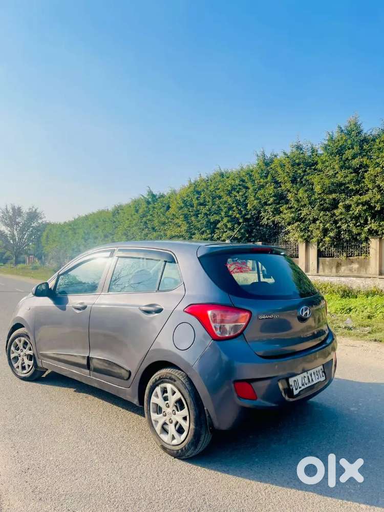 Hyundai Grand I10 2017 Cng & Hybrids 6800 Km Driven Company Fitted