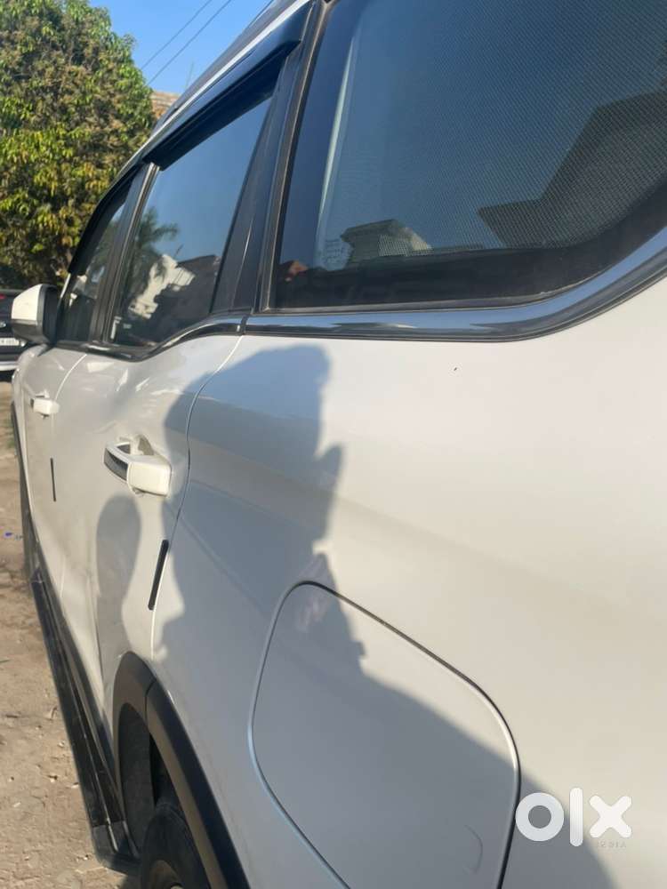 Mahindra Scorpio-n Petrol 2023 Km 41200