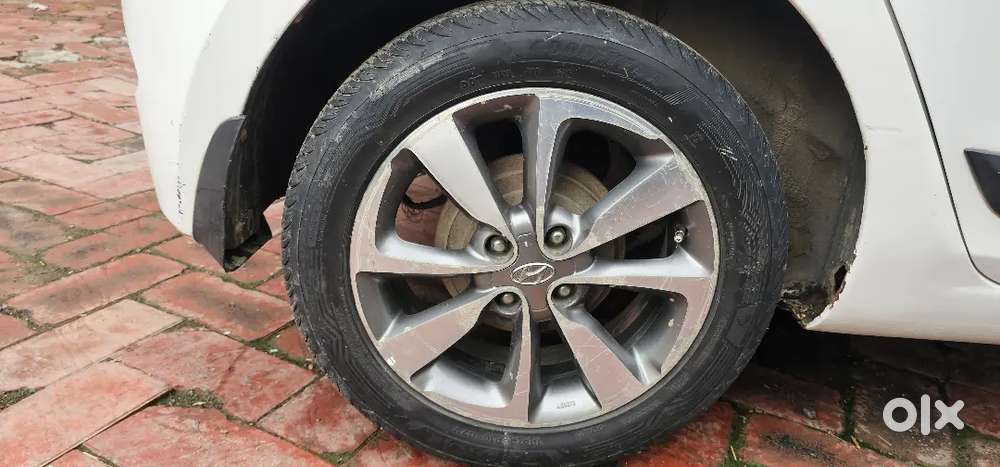 Hyundai Elite I20 Sport  2015 Diesel  1st Owner 980000 Km Driven
