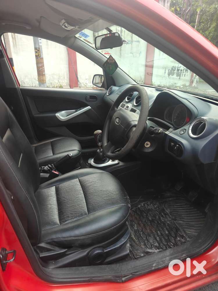 Ford Figo 1.2p Titanium Mt, 2014, Petrol