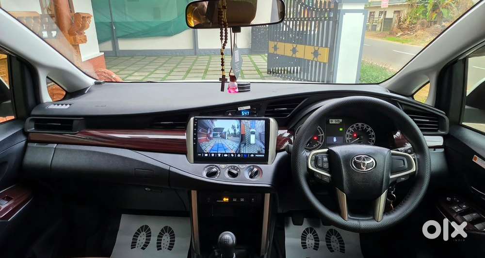 Toyota Innova Crysta 2023 Diesel Manual