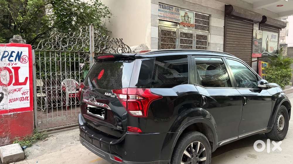 Xuv W11 Black Top Model