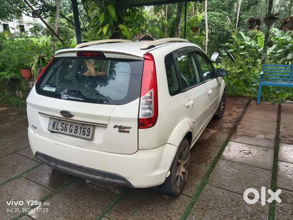 Ford Figo Diesel Titanium 2013
