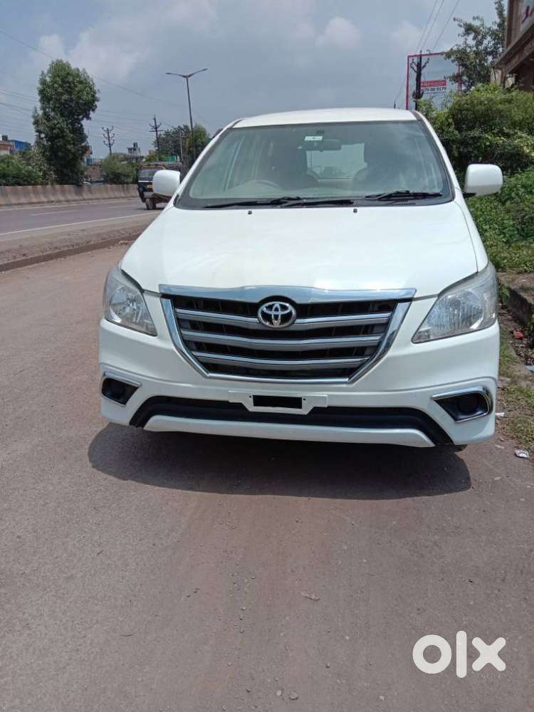 Toyota Innova 2.0 G (petrol) 8 Seater Bs Iv, 2009, Diesel