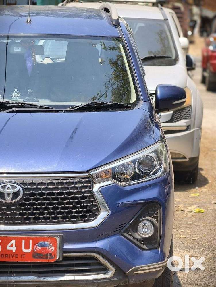 Toyota Rumion V Mt, 2024, Petrol