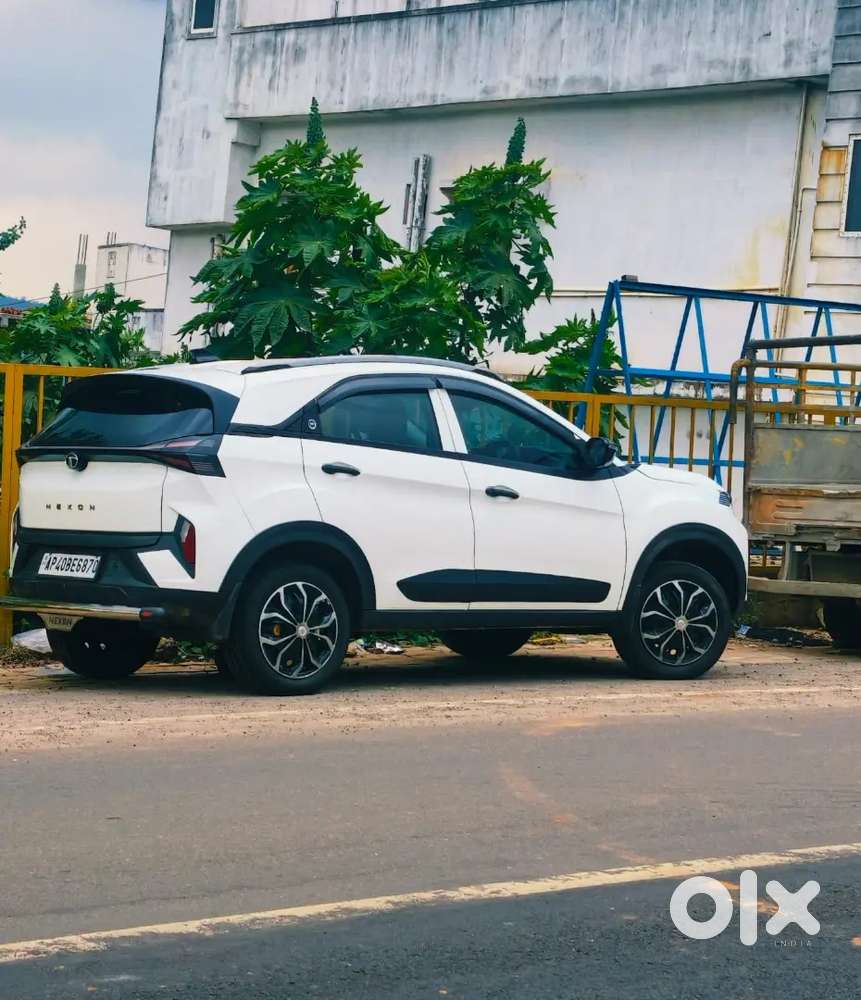 Tata Nexon Smart Plus 2023