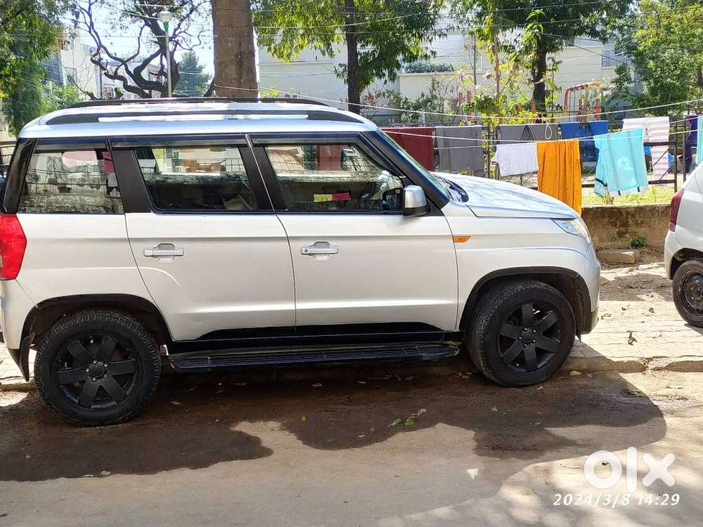 Mahindra Tuv 300 2016