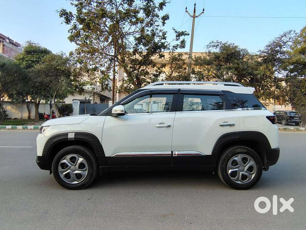 Maruti Suzuki Brezza 1.5 Vxi Smart Hybrid, 2024, Petrol
