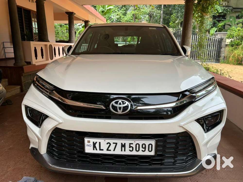 Toyota Urban Cruiser Hyryder 2024 Petrol 29000 Km Driven