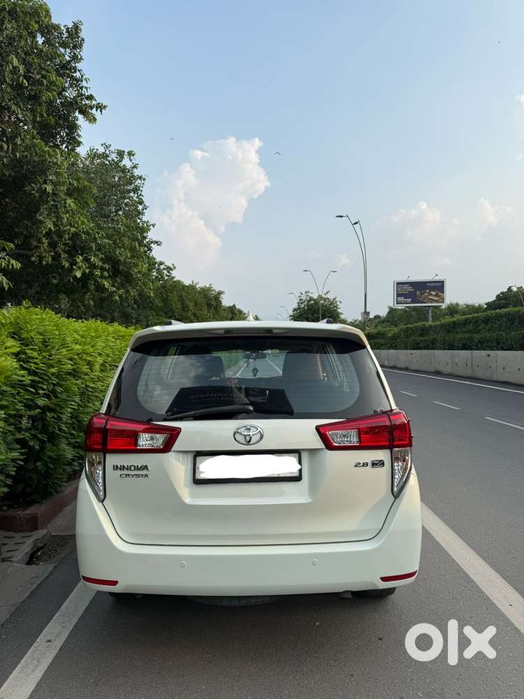 Toyota Innova Crysta 2.8z Automatic Diesel 2016 Model Single Owner