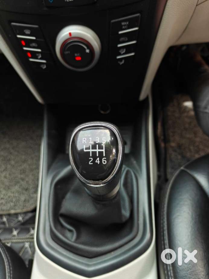 Mahindra Xuv300 W4, 2023, Petrol