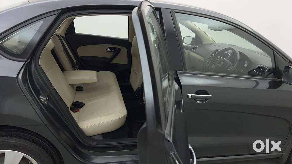 Skoda Rapid 1.6 Mpi At Style, 2017, Petrol