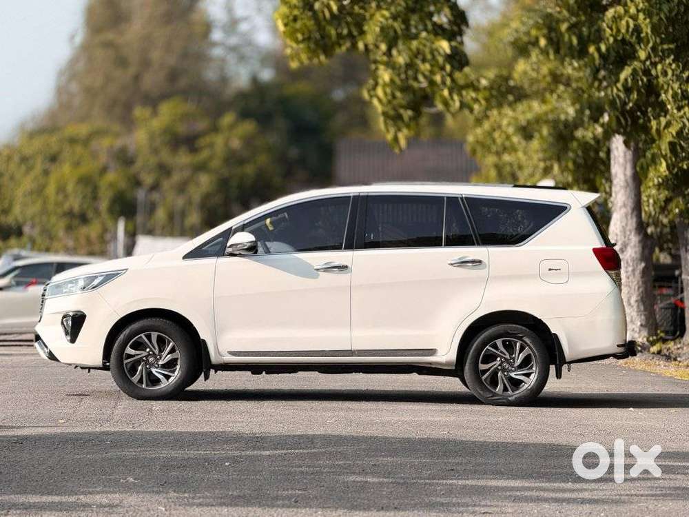 Toyota Innova Crysta [2020-ongoing] 2.4 Gx At 7 Str, 2021, Diesel