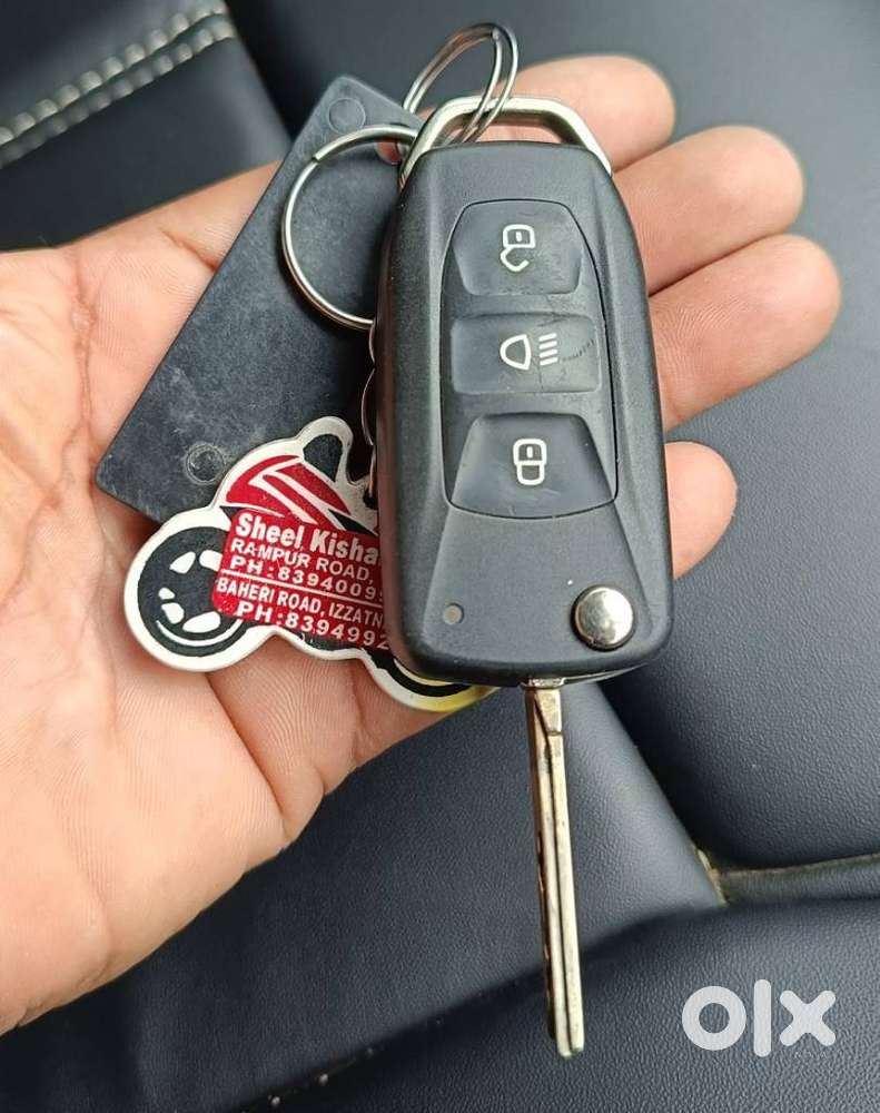 Tata Nexon Smart Plus S 1.2 Revotron Petrol 5 Mt, 2024, Petrol
