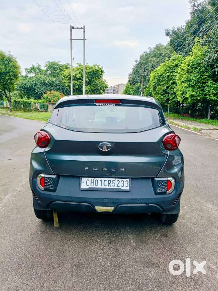 Tata Punch Facelift Pure (o), 2023, Petrol