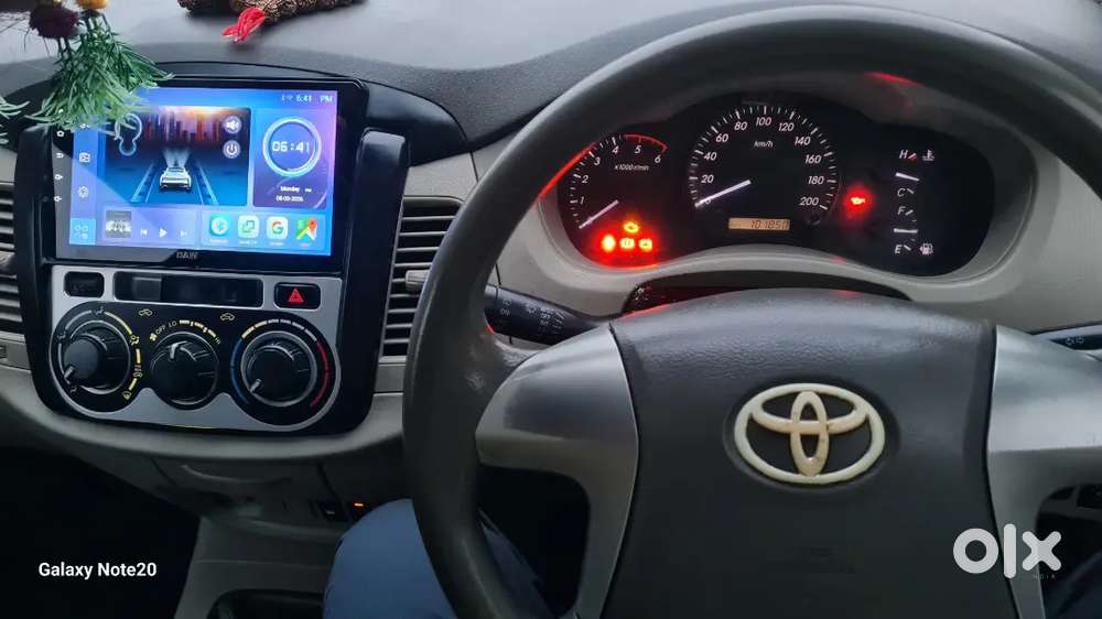Toyota Innova 2.5 G 2014