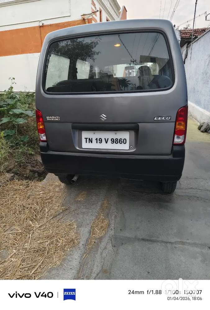 Maruti Suzuki Eeco 2014 Lpg 130000 Km Driven Show Room Service