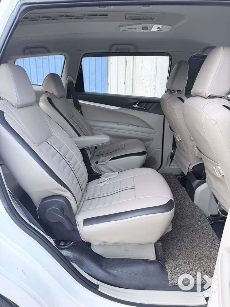 Mahindra Marazzo M6, 2018, Diesel