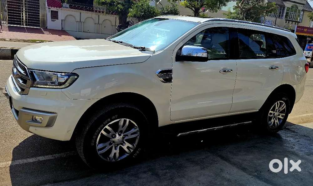 Ford Endeavour Diesel 3.2 All New Tyres With Ceramic Coating