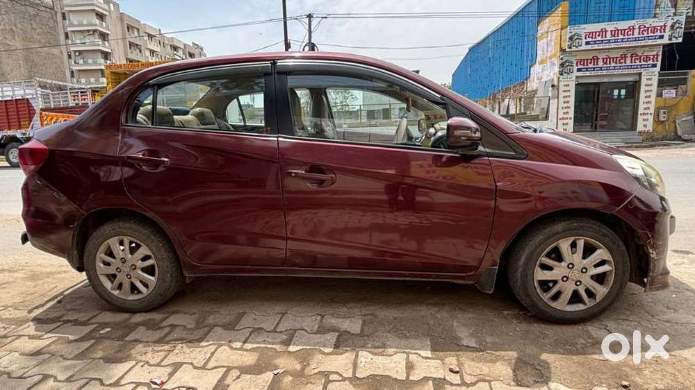 Honda Amaze Diesel 2013 Excellent Condition Agra