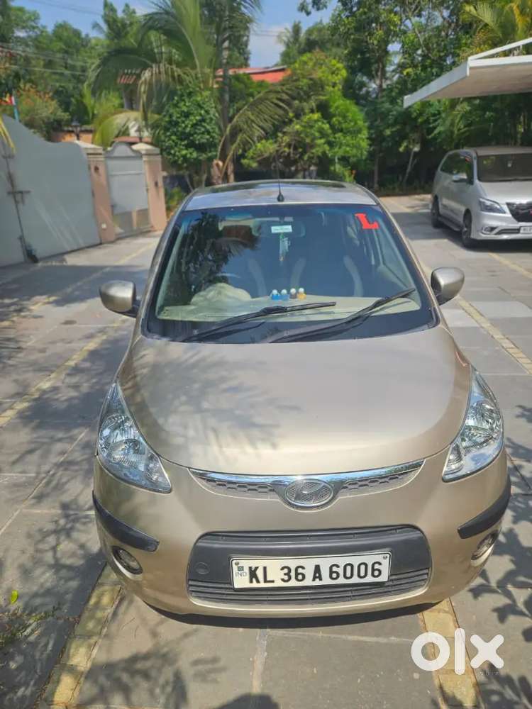 I10 Automatic Cng /petrol Lady Used