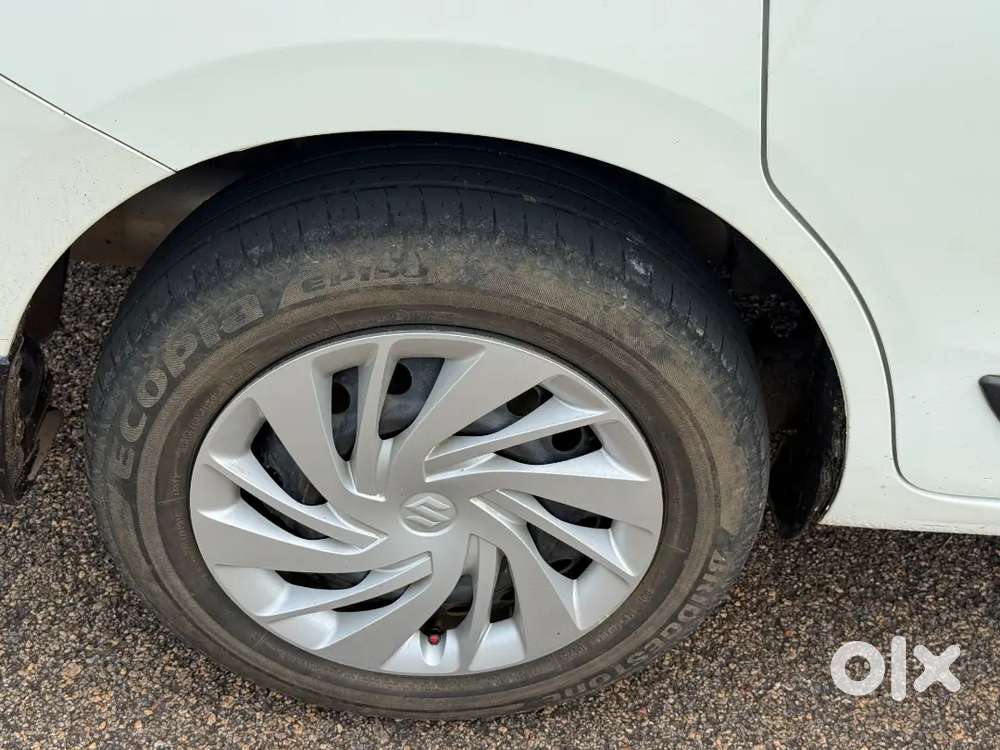 Maruti Suzuki Ertiga Vxi 2023