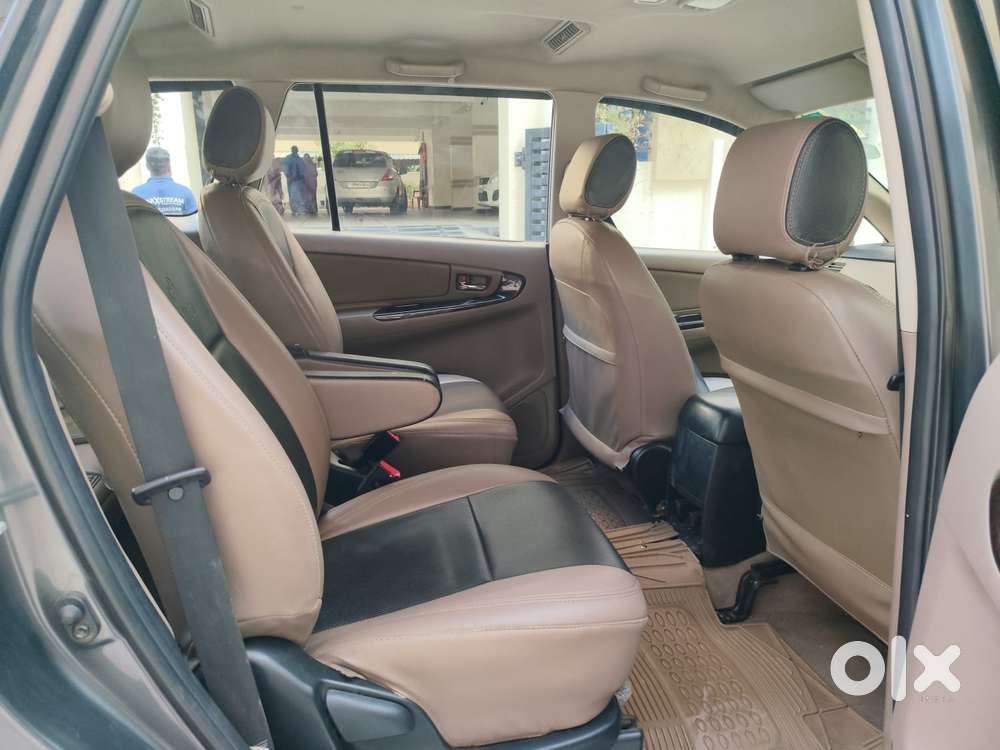Toyota Innova 2.5 V 7 Str, 2015, Diesel