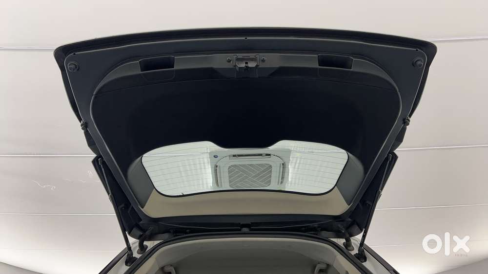 Mahindra Xuv700 2.2 Ax 7 Diesel Mt Str, 2023, Diesel