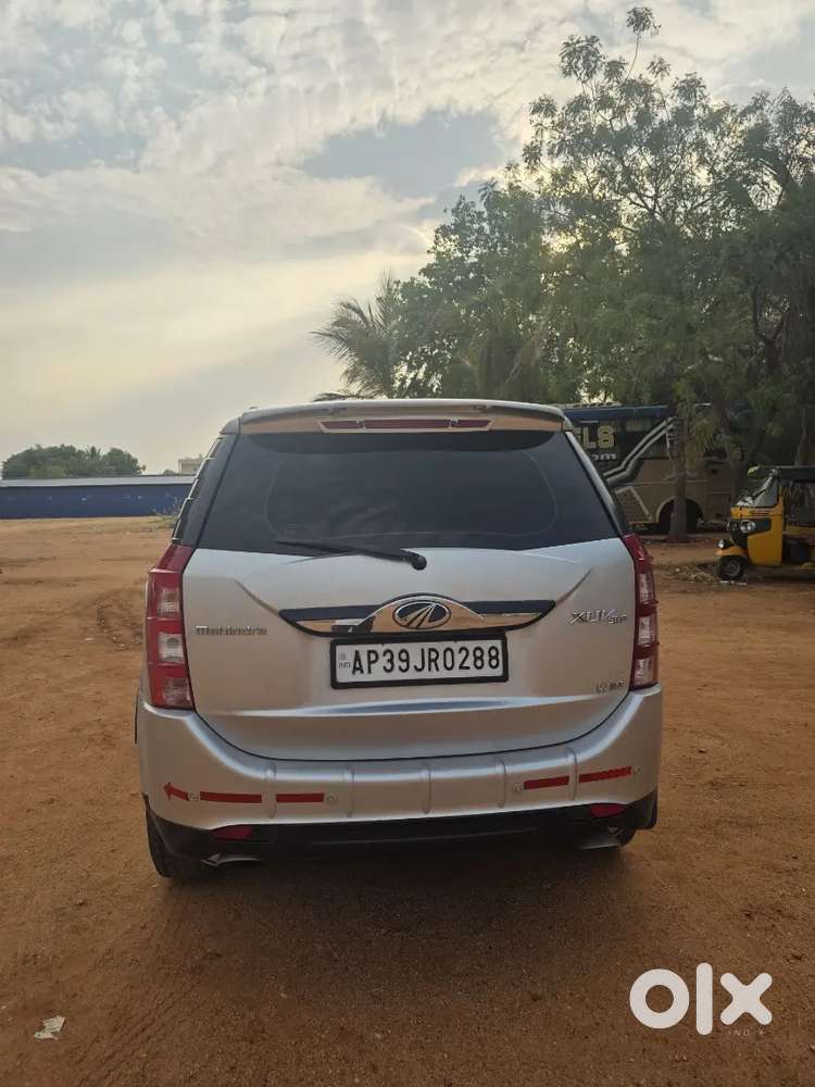 Mahindra Xuv500 2015 Diesel Well Maintained