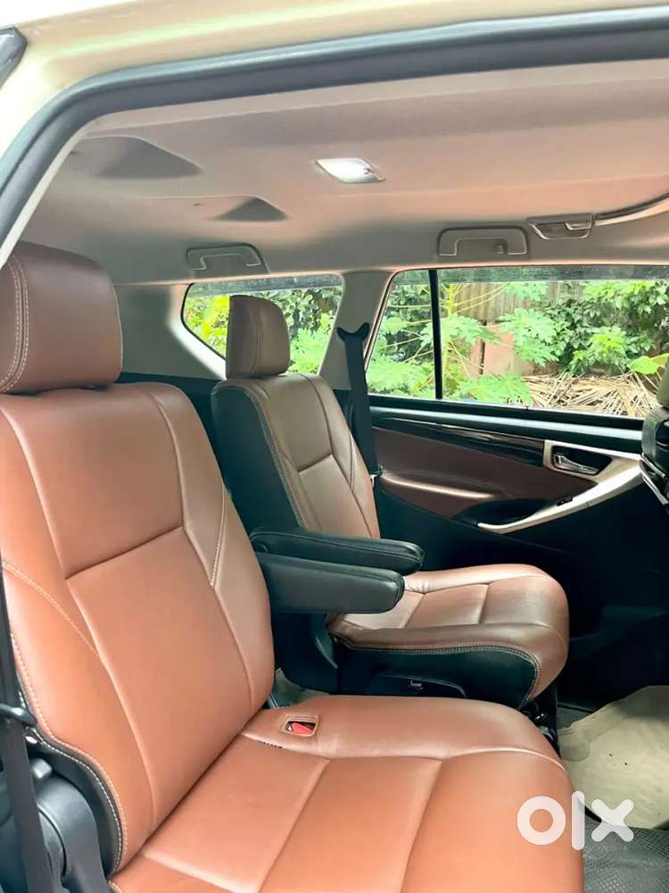 Crysta Z Automatic, Orginal Kerala,well Maintained, Company Service