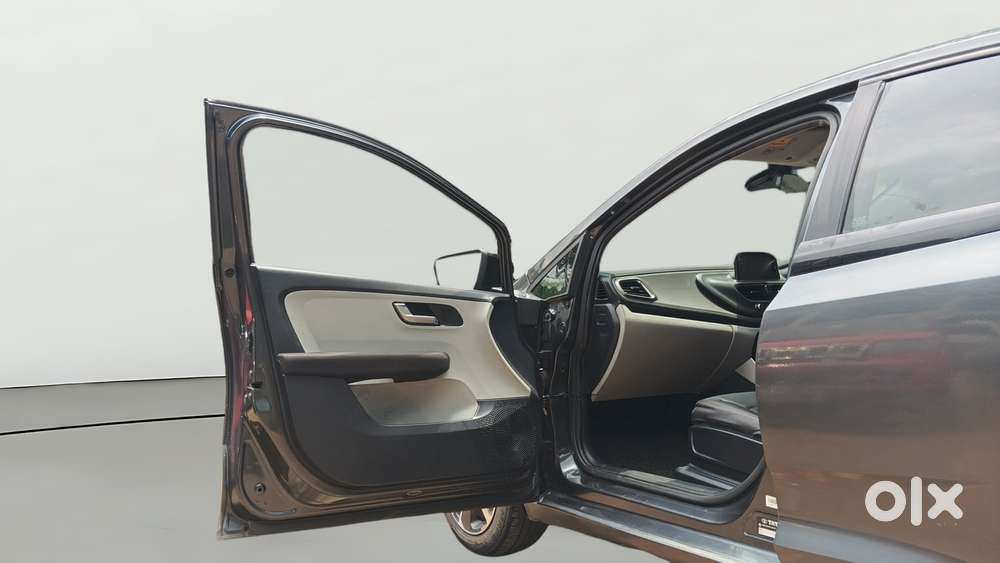 Tata Altroz Xz, 2020, Petrol