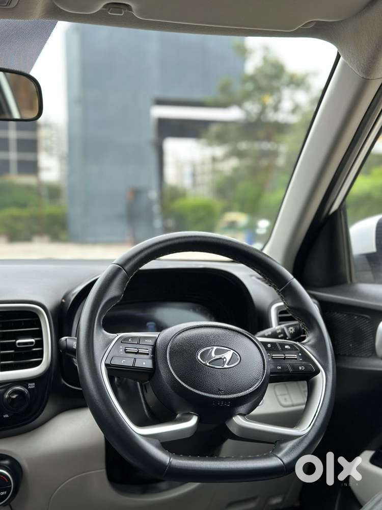Hyundai Venue Sx Dual Tone Diesel, 2023, Diesel