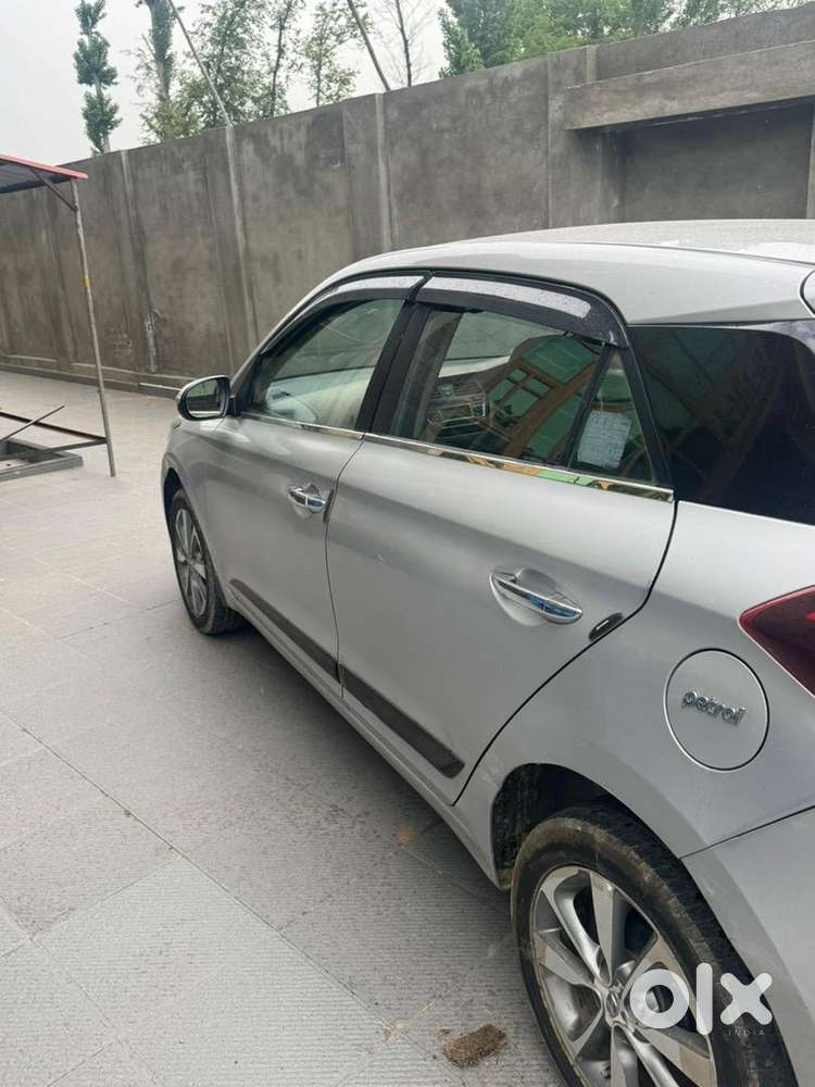 Hyundai I20 December 2016 Petrol 85000 Km Driven