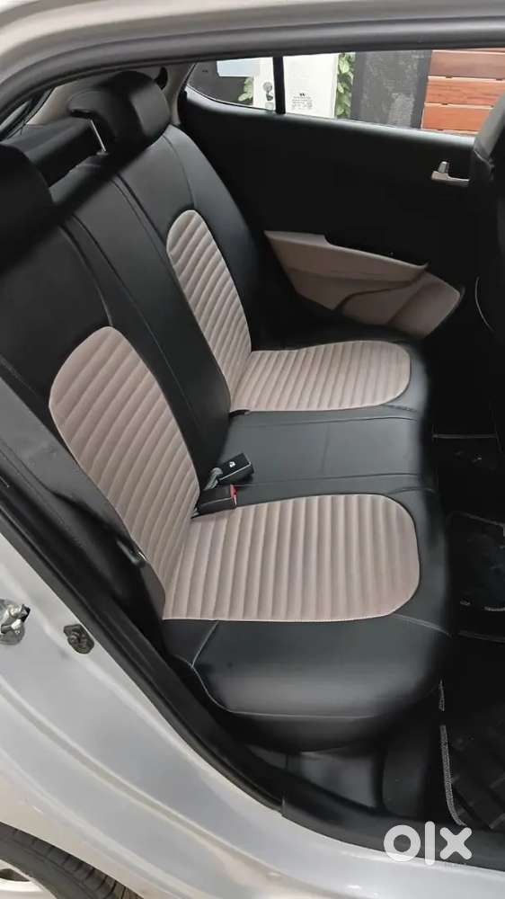 Hyundai I10 Petrol At 2015 Model