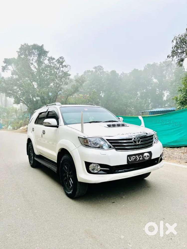 (argent,sale) Fortuner Car 2013 Model Km 1,57,000