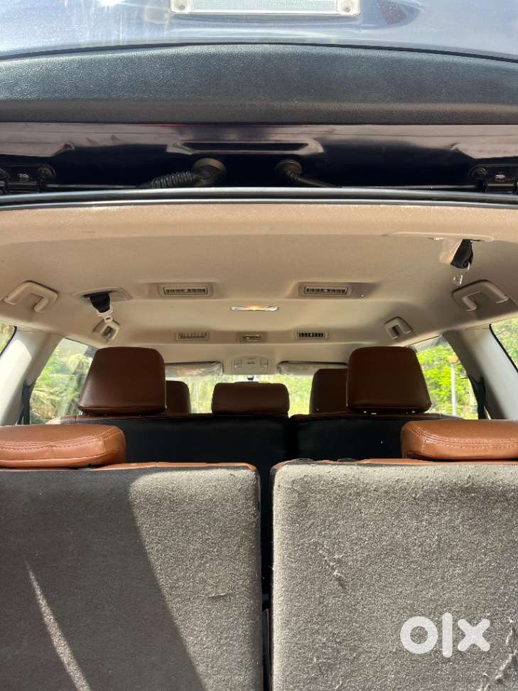 Toyota Innova Crysta [2020-ongoing] 2.4 Gx 7 Str, 2022, Diesel