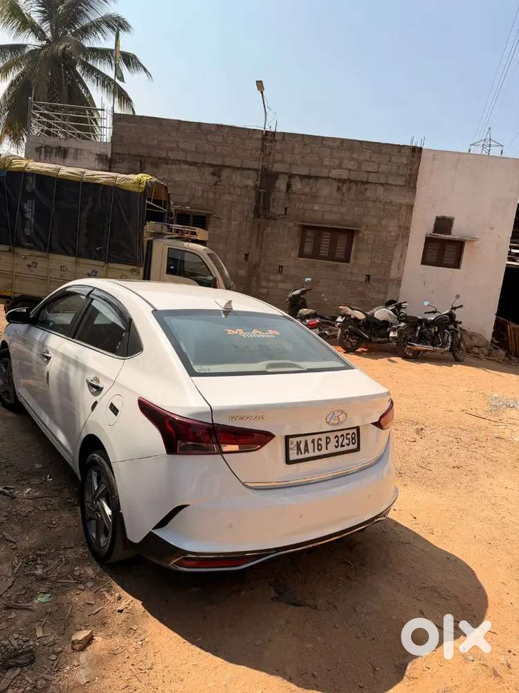 Hyundai Verna 2022 Diesel 77000 Km Driven