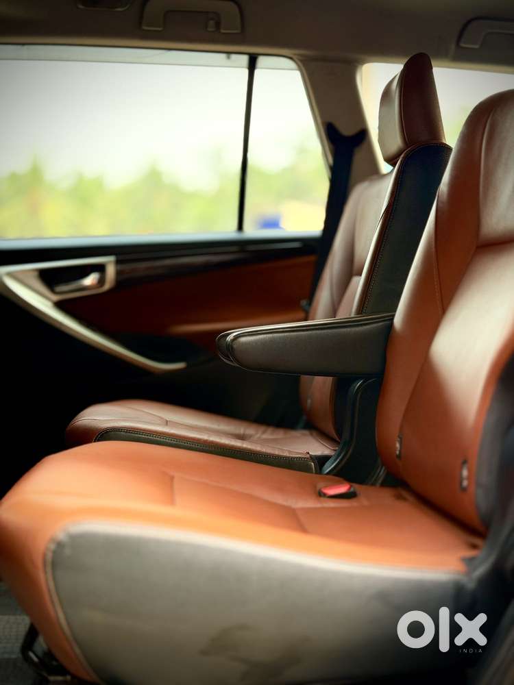 Toyota Innova Crysta 2.8z Automatic, 2017, Diesel