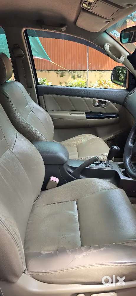 Toyota Fortuner 2012 Diesel 200000 Km Driven