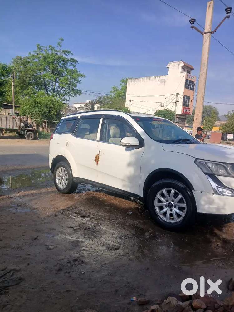 Mahindra Xuv500 2015 Diesel 85000 Km Driven