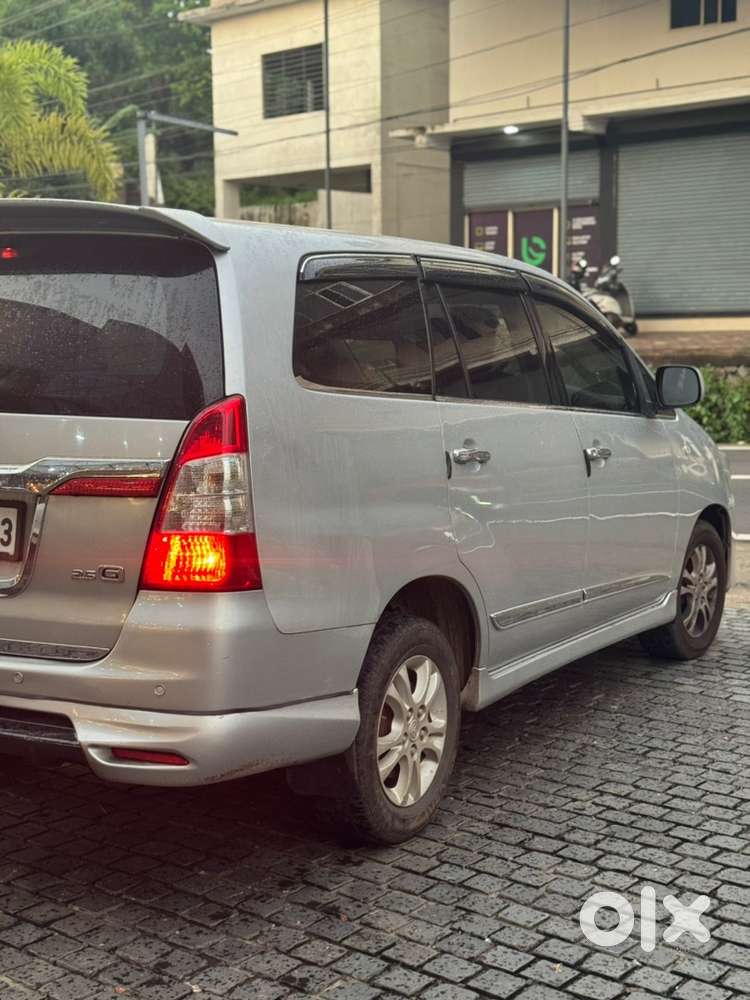 Toyota Innova Diesel 2012