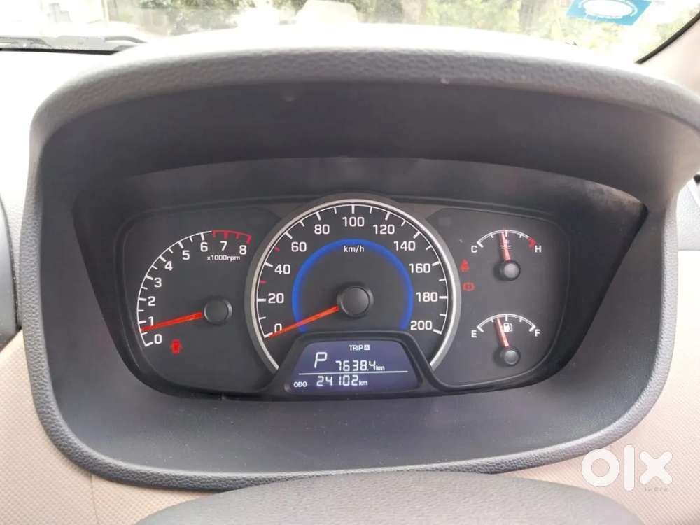 Hyundai Grand i10 [ ] 1.2 Kappa VTVT Sportz AT, 2018, Petrol