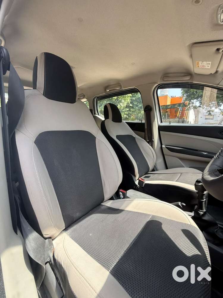 Renault Triber Rxt, 2022, Petrol