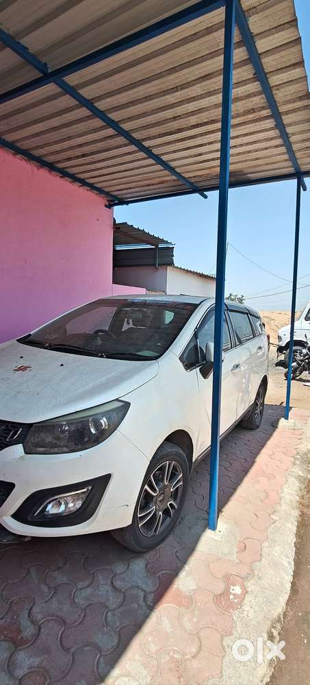 Mahindra Marrazo Desiel M8 Variant