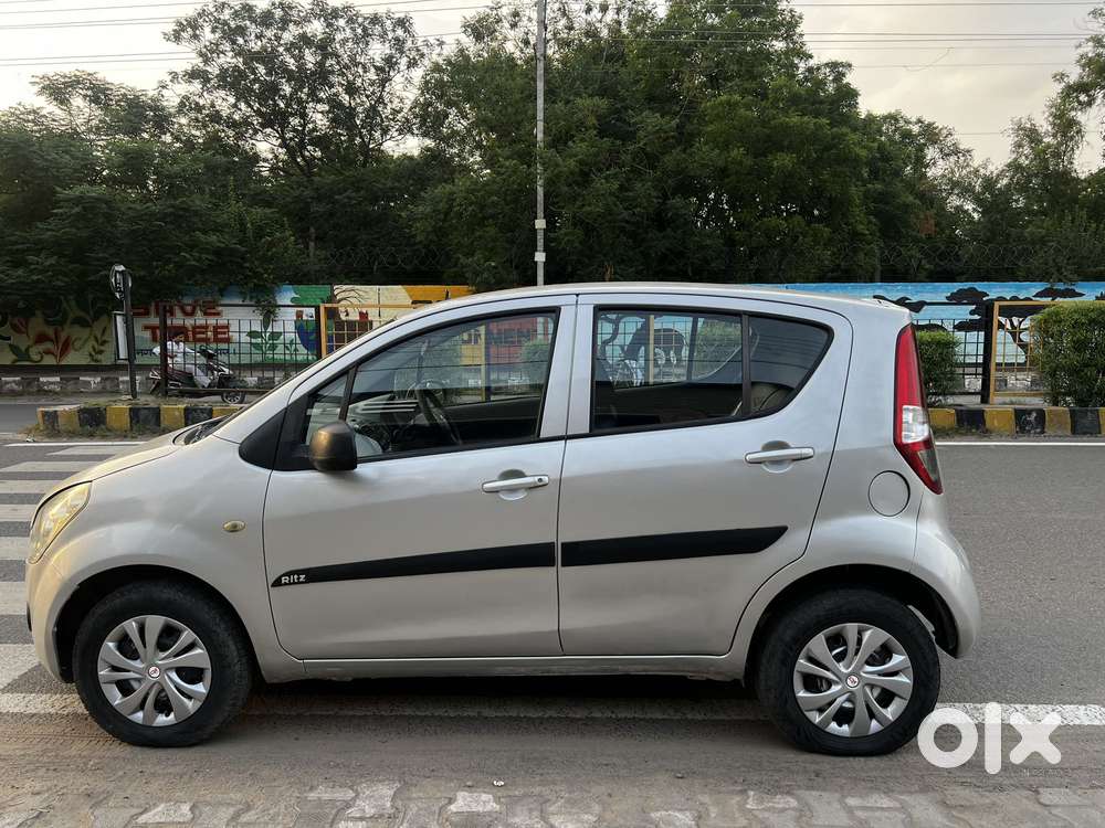 Maruti Suzuki Ritz Lxi, 2012, Petrol