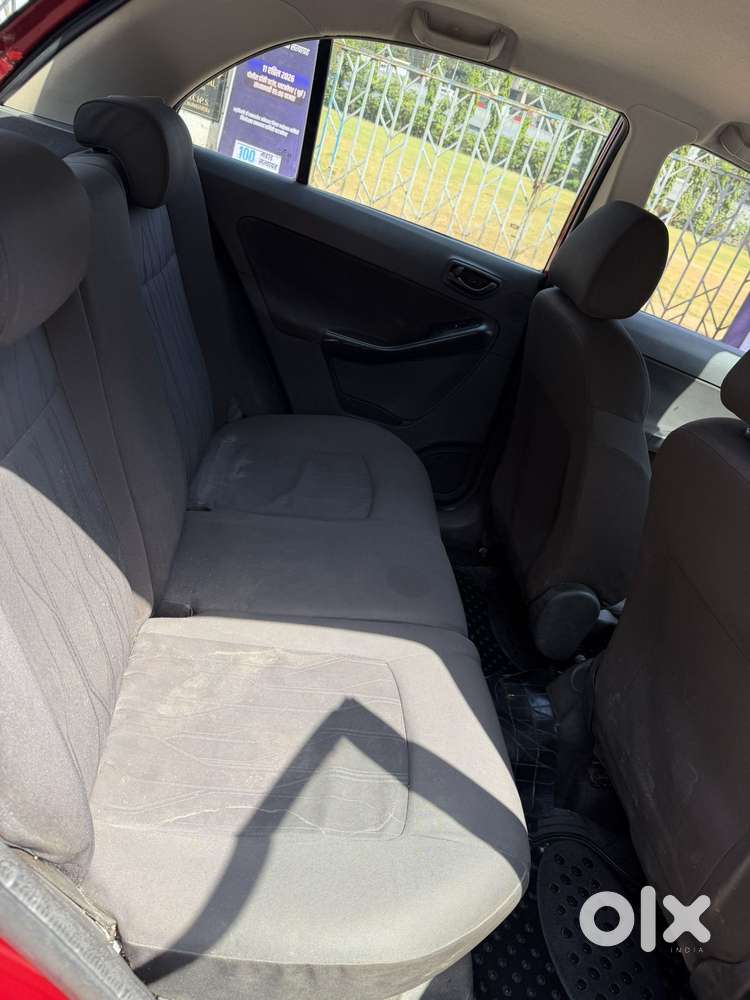 Tata Bolt Revotron Xms, 2015, Petrol