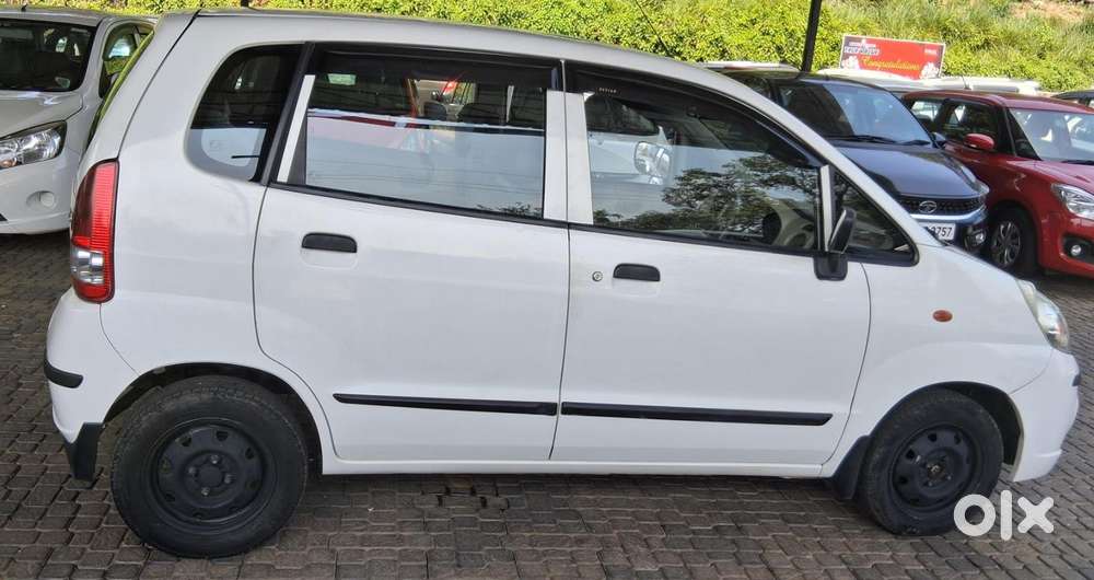 Maruti Suzuki Estilo Lxi, 2010, Petrol