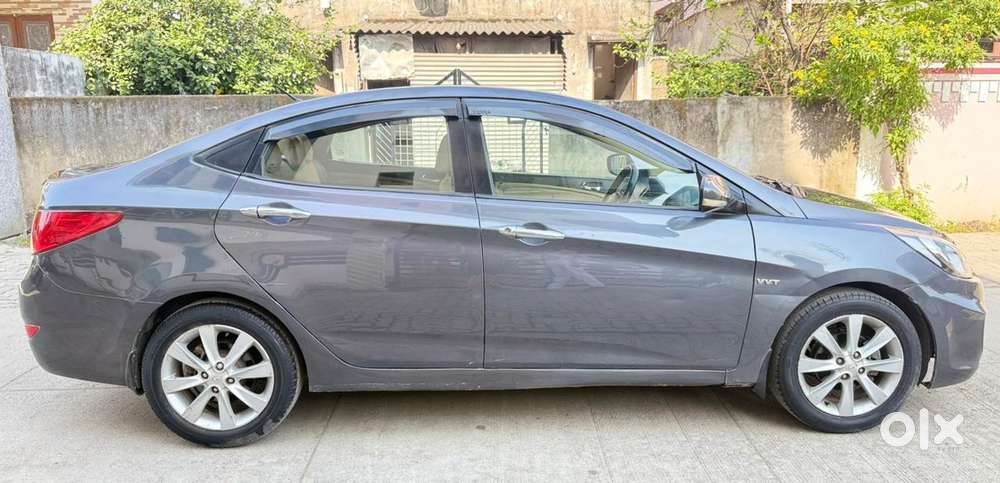 Hyundai Verna Vtvt 1.6 Sx, 2013, Petrol
