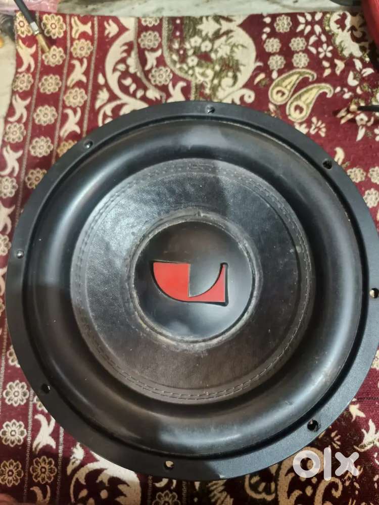 600 rms nakamichi subwoofer and tuned enclosure