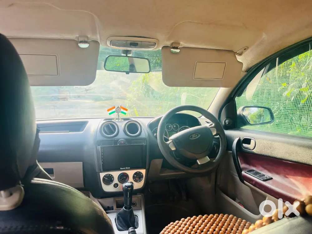 Ford Fiesta Style 2009 Year
